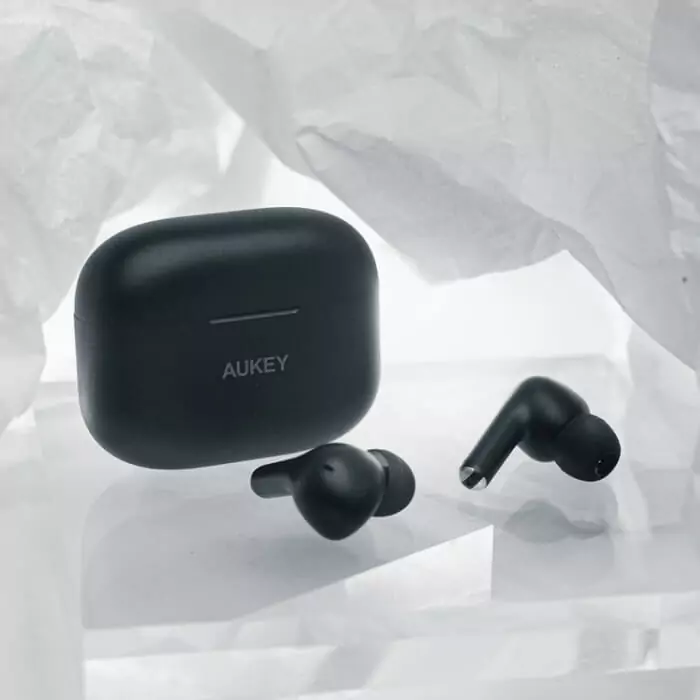 Closed-Back Headphones